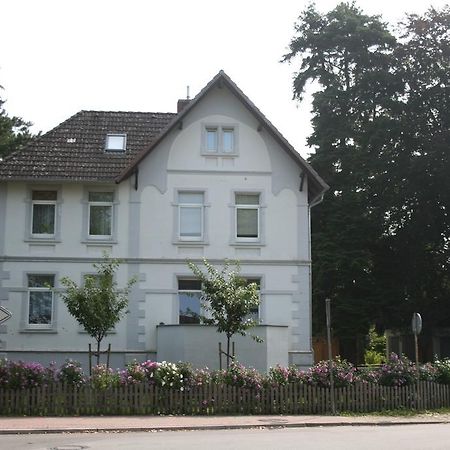 Ferienwohnung Am Kurpark Bad Nenndorf Exterior photo