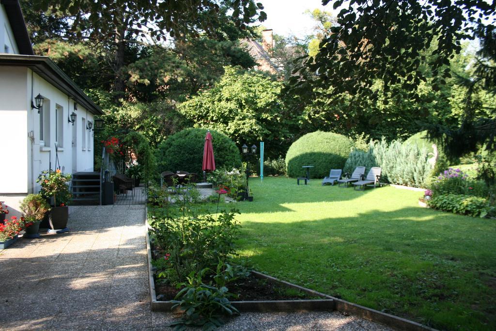 Ferienwohnung Am Kurpark Bad Nenndorf Exterior photo