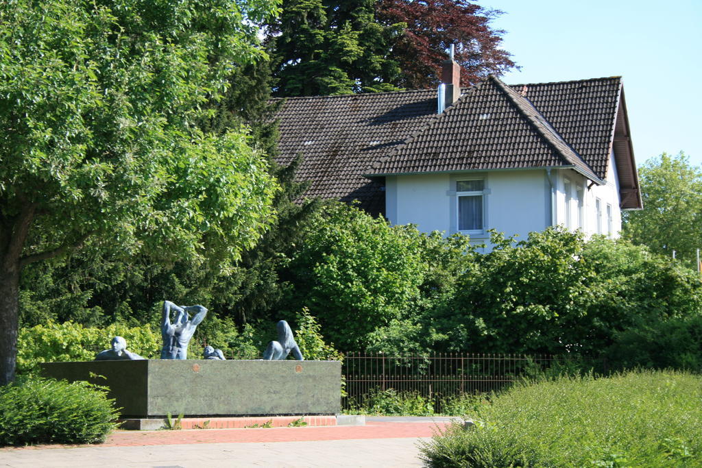 Ferienwohnung Am Kurpark Bad Nenndorf Exterior photo